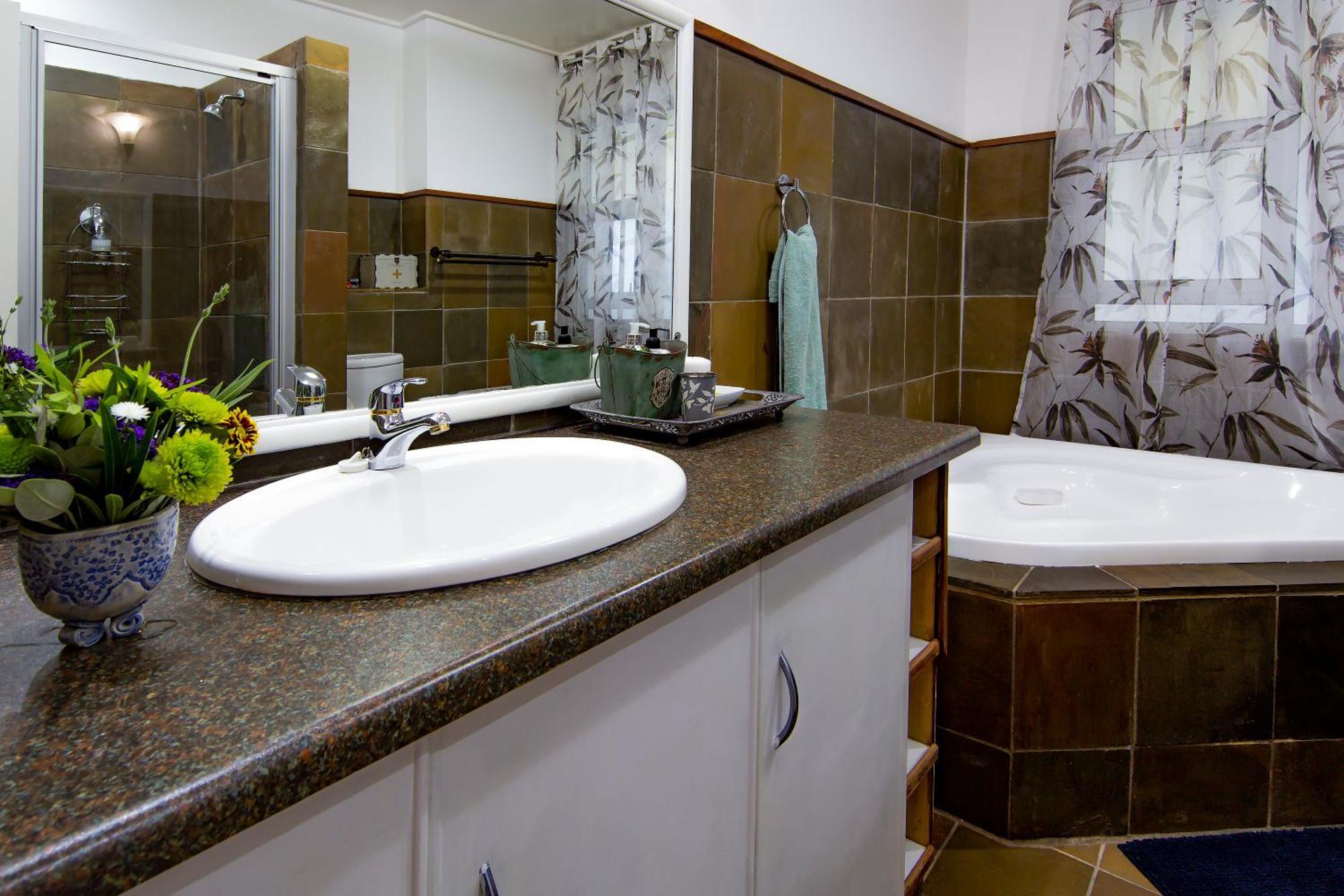 Hotel Sixty Three à Bloemfontein Extérieur photo